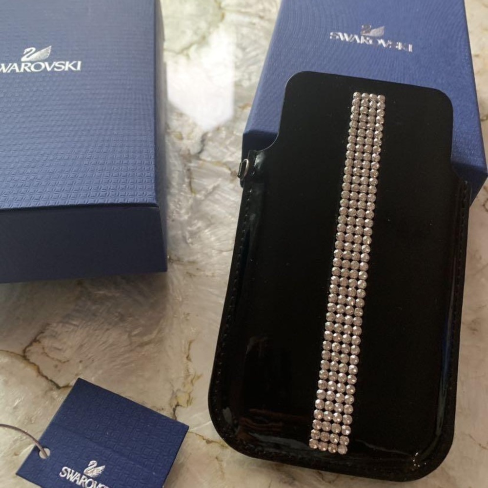 SWAROVSKI IPHONE case